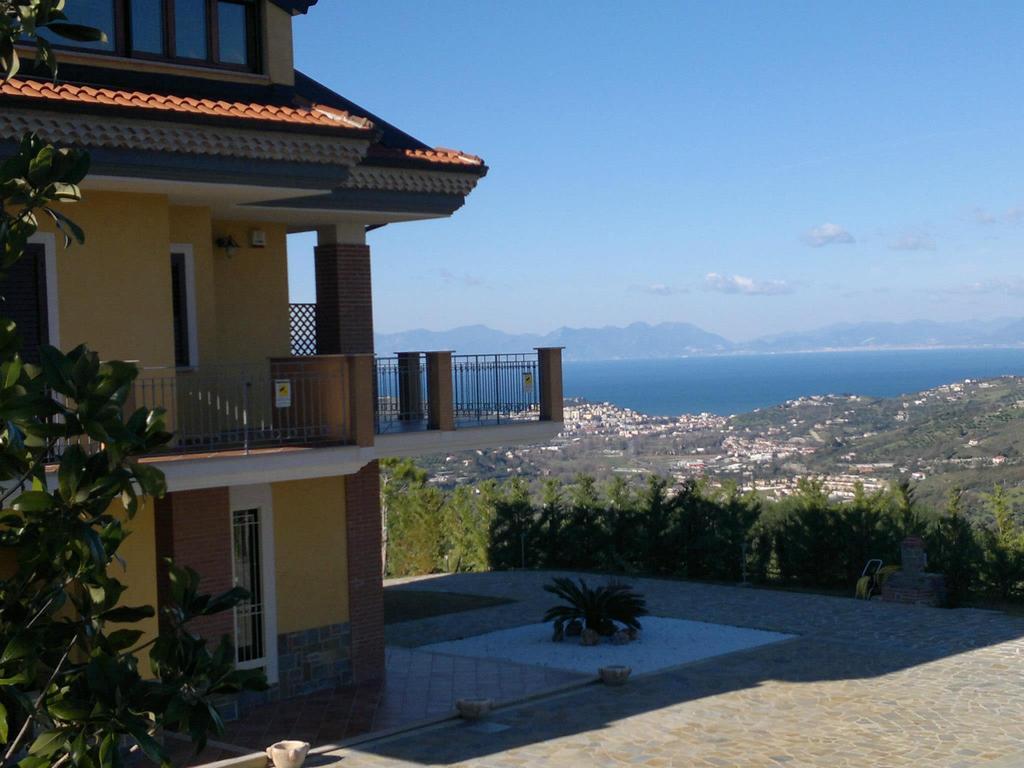 Casa Vacanza Villa Aurora Laureana Cilento Exterior foto